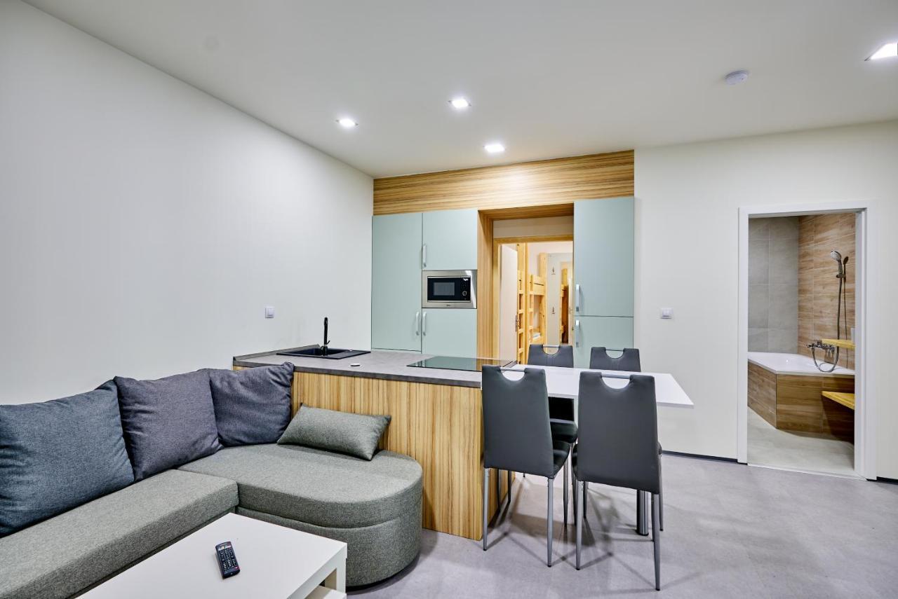 Rupe Apartment *